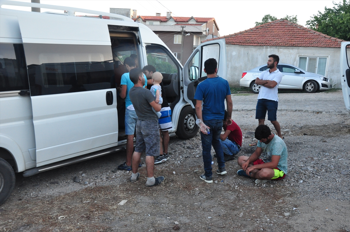 Yunanistan'a kaçmak isteyen 35 Suriyeli yakalandı