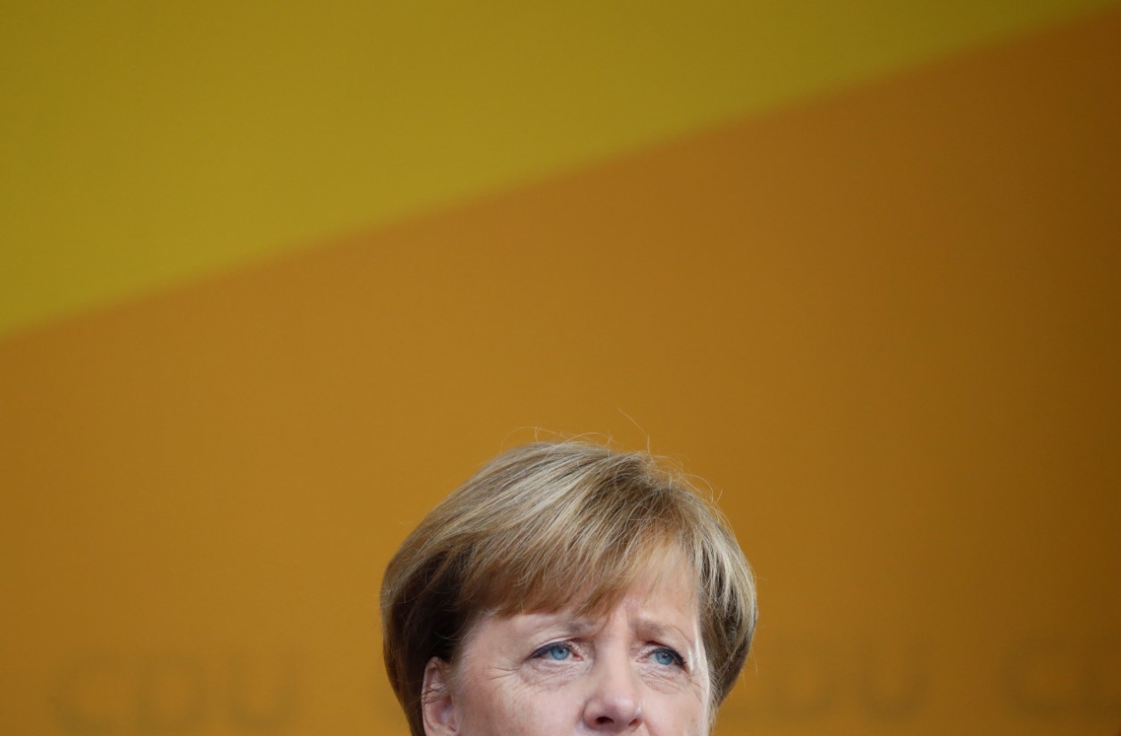 Merkel: Türkiye'ye mülteci yardımları yenilenmeli