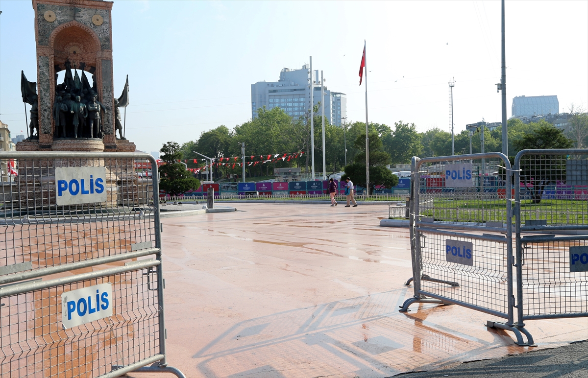 Gezi Parkı açıldı