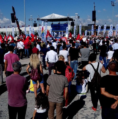 HDP'nin Bakırköy mitingine ilgi az oldu