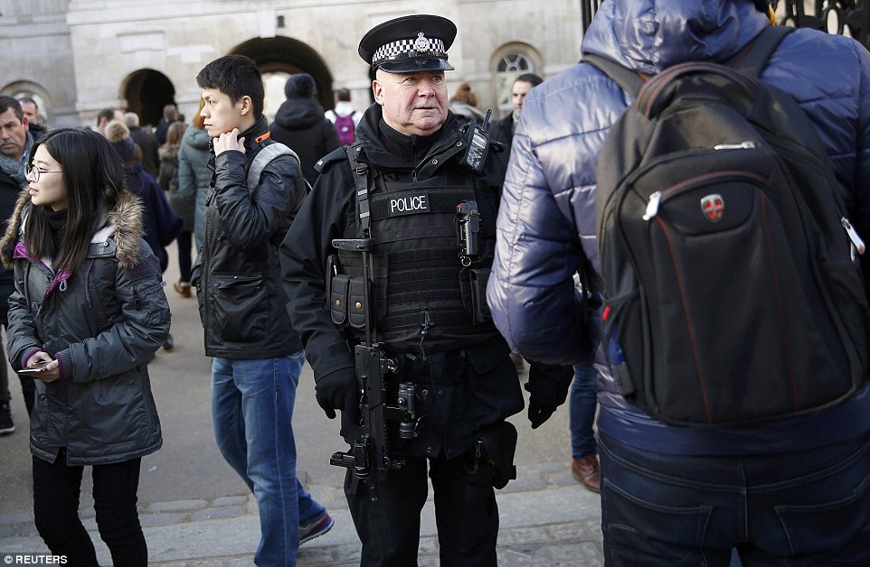 İngiltere ve Fransa'da terör alarmı
