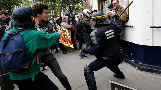 Fransa Cumhurbaşkanlığı eylemcilere çapulcu dedi
