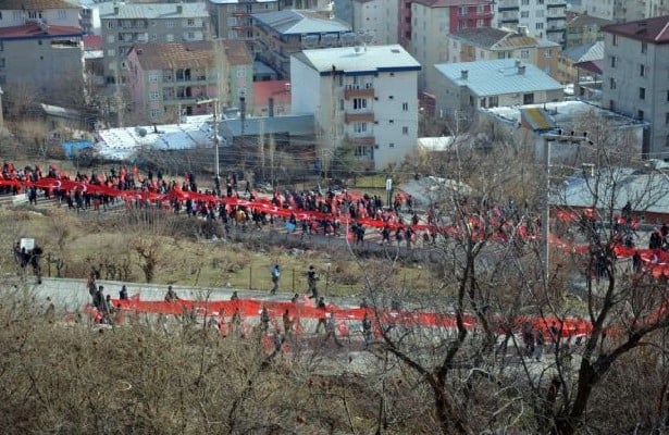 Diyarbakır'da teröre tepki mitingi