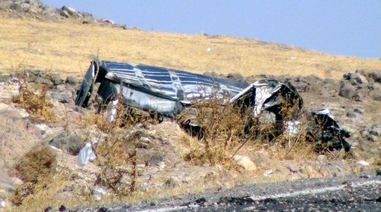 Mardin'de askeri aracın geçişi sırasında patlama