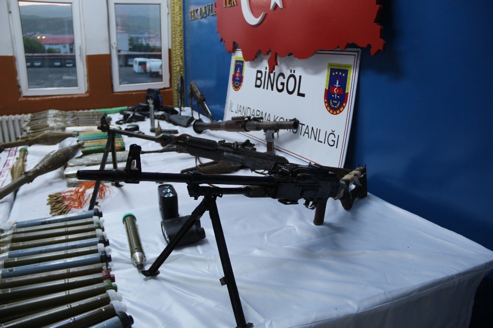 Bingöl'de PKK'nın silah depoları bulundu
