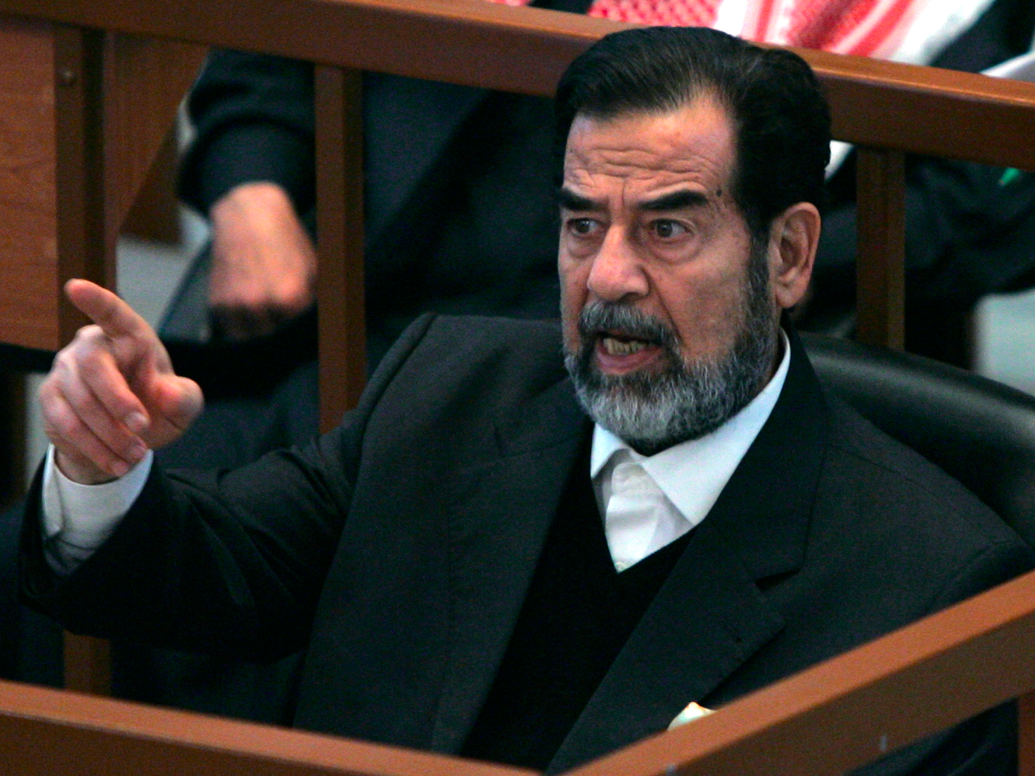 Saddam Hüseyin'i ilk sorgulayan CIA ajanından itiraf