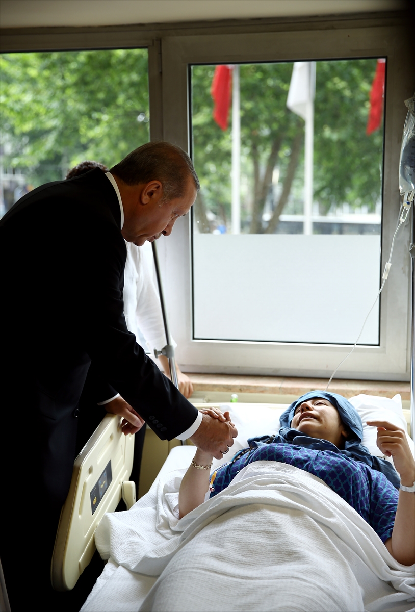 Erdoğan Haseki Hastanesi'ne gitti