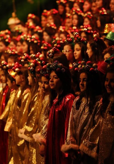 Halep'te Esad yanlılarından Noel kutlaması