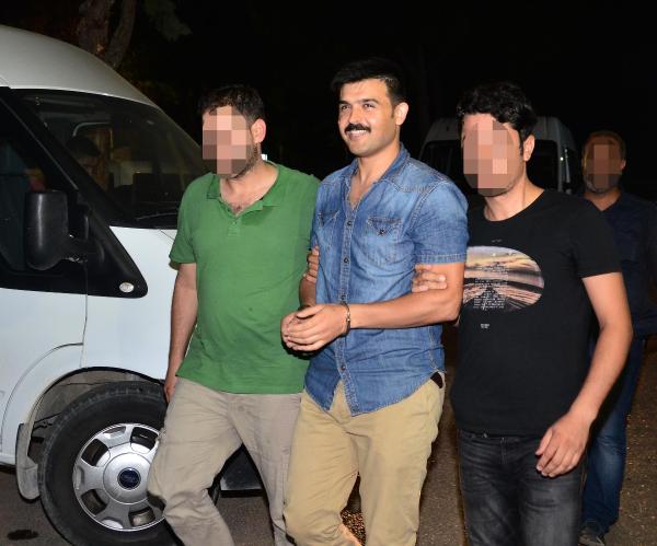 Adana'da çok sayıda hakim ve savcı gözaltına alındı