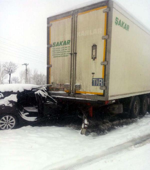 96988f23320630008855a4ceccb4e057 Bitlis’te 90 köy yolu kardan kapandı Haberler 