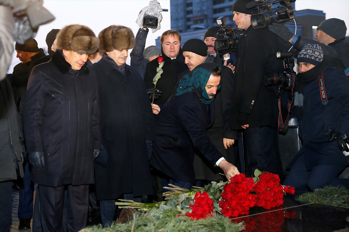 Başbakan Yıldırım Tataristan'da anıt açılışına katıldı