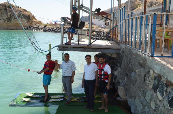 Bitlis Adilcevaz'da su kayağı kursu