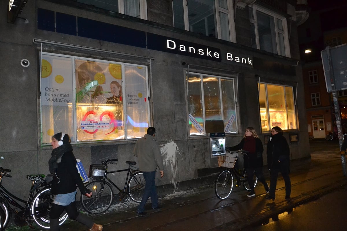 Danimarka'da sokaklar karıştı