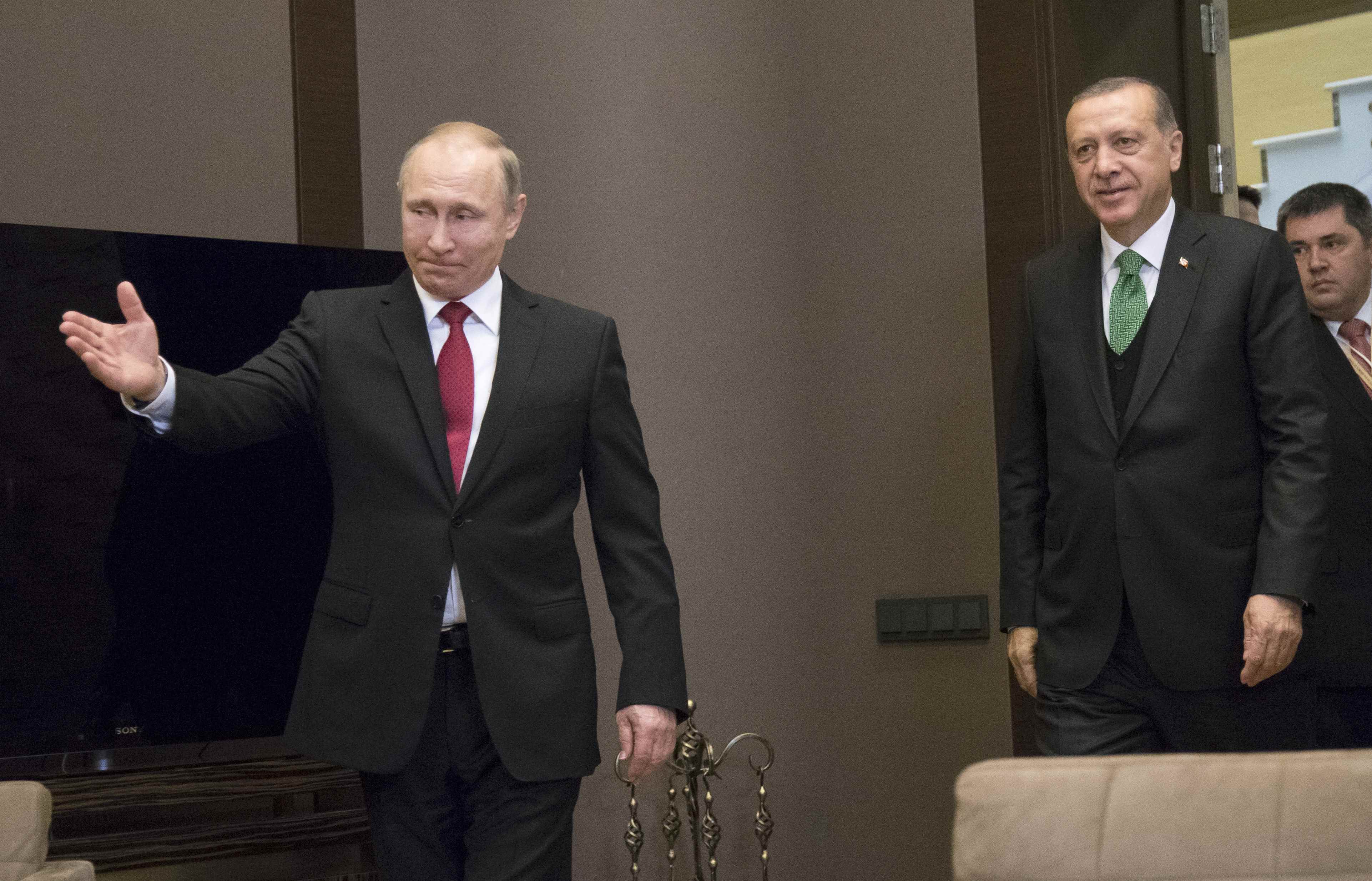 Erdoğan ile Putin askeri ve teknik işbirliğini görüşüyor