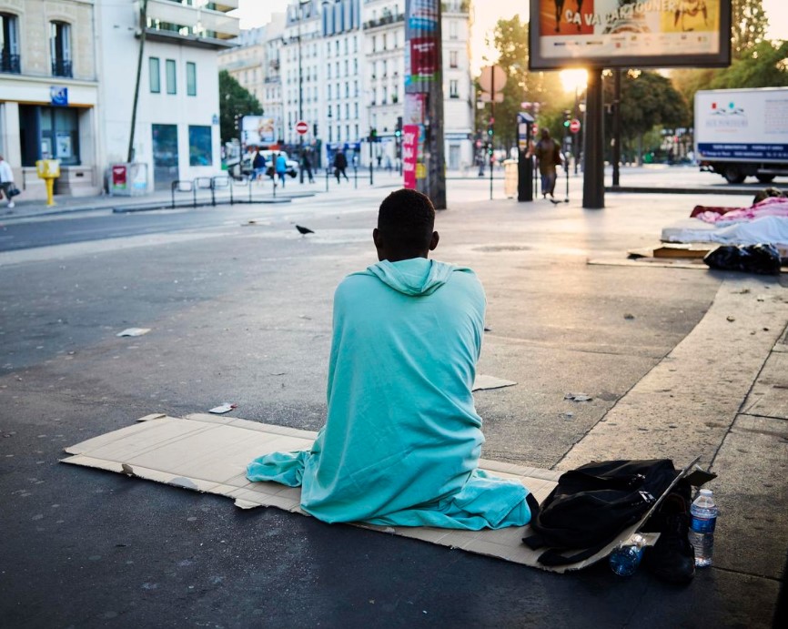 Savaştan kaçan mültecilerin Paris çilesi
