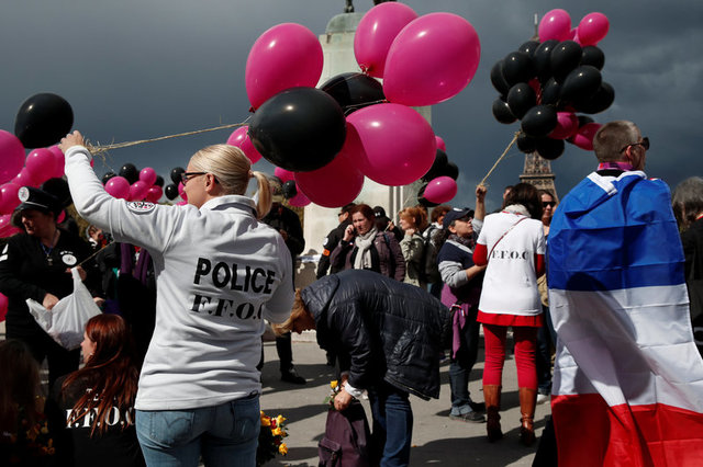 Fransa'da polislerden OHAL protestosu