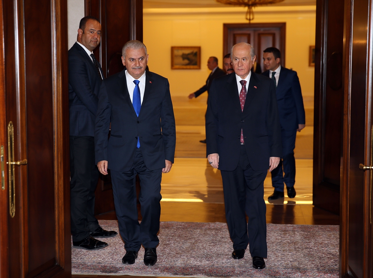 MHP Genel Başkanı Bahçeli Çankaya Köşkü'nde