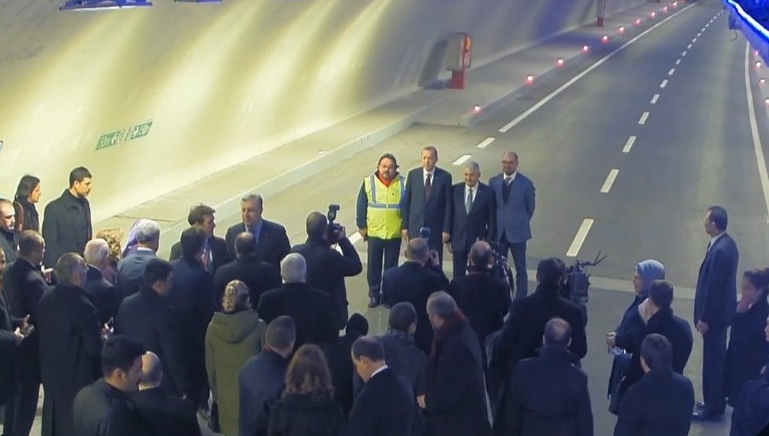 Avrasya Tüneli'nden ilk geçişi Erdoğan yaptı