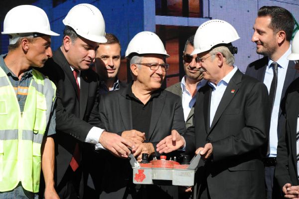 Kemal Kılıçdaroğlu temel atma törenine katıldı