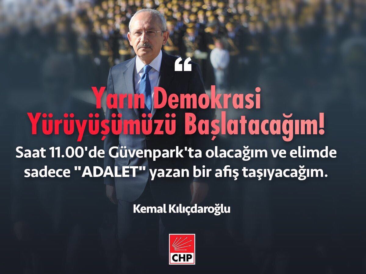 Kılıçdaroğlu'ndan askerli Demokrasi Yürüyüşü pankartı