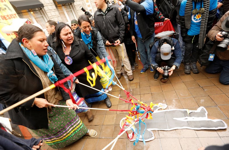 Washingtonda yerliler petrol boru hattını protesto etti