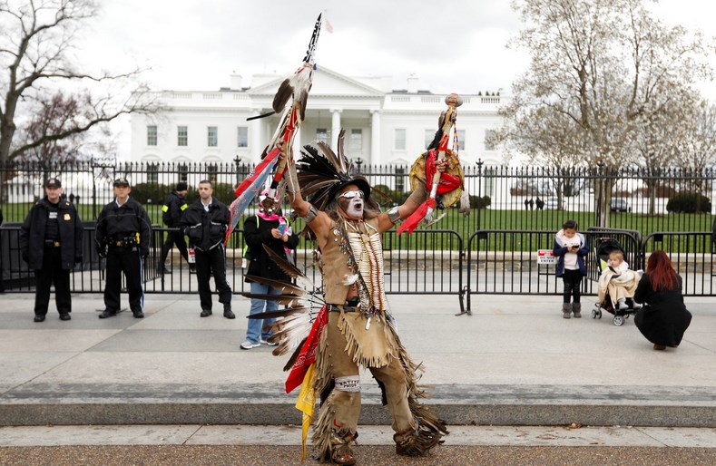Washingtonda yerliler petrol boru hattını protesto etti