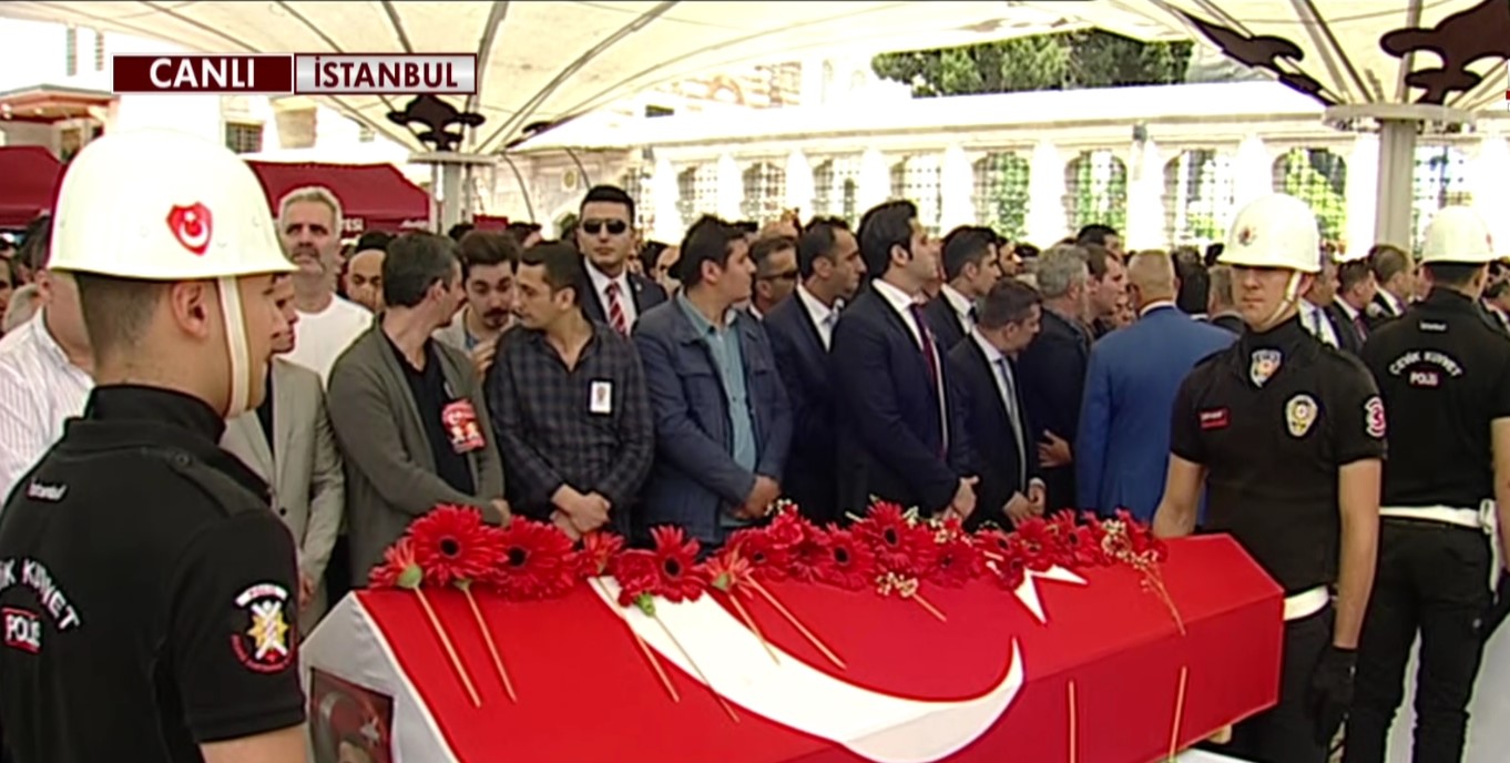 Kılıçdaroğlu'na şehit cenazesinde tepki