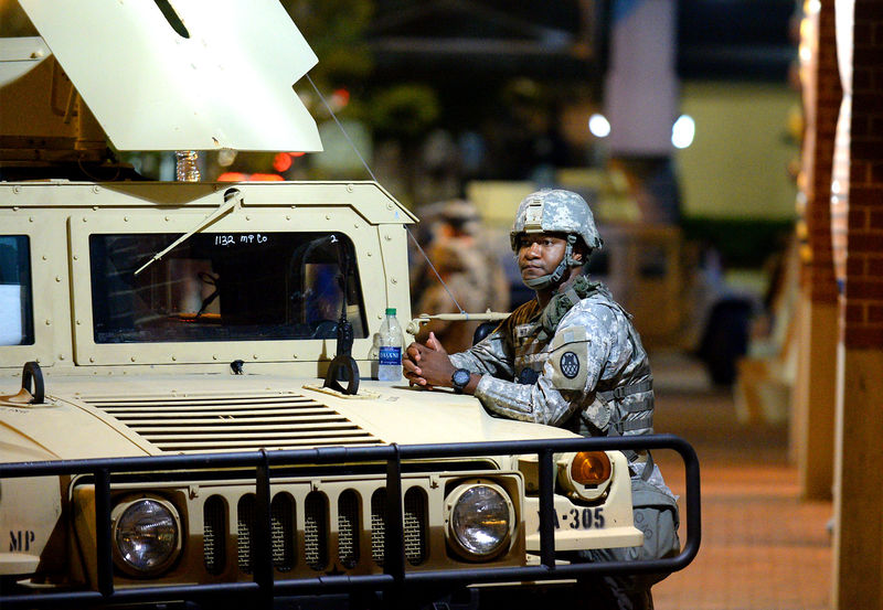 ABD'deki barışçıl protestolara karşı ABD askerleri 