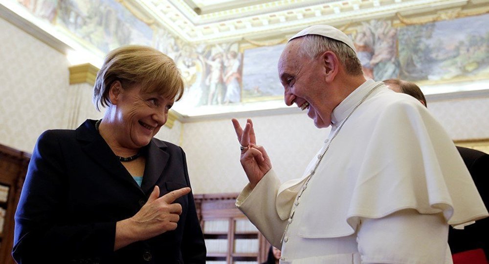 Vatikan'ın yeni gözdesi Angela Merkel