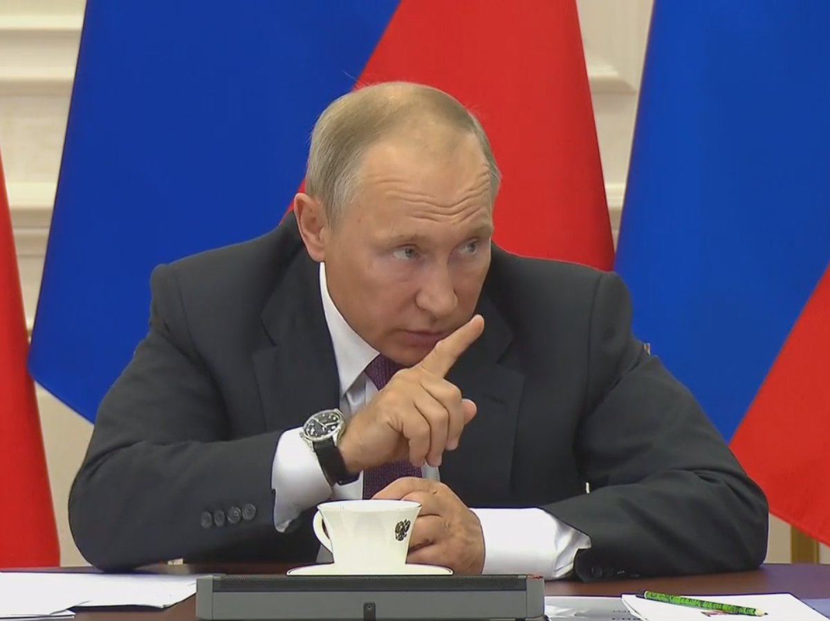 Putin Ekonomi Bakanı'nı fırçaladı