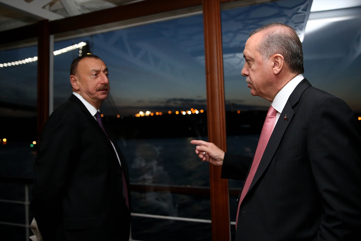 Erdoğan liderlere 3. Köprü'yü gösterdi