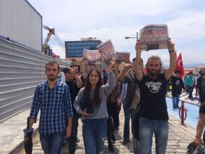 İzmir'de Sözcü protestosu