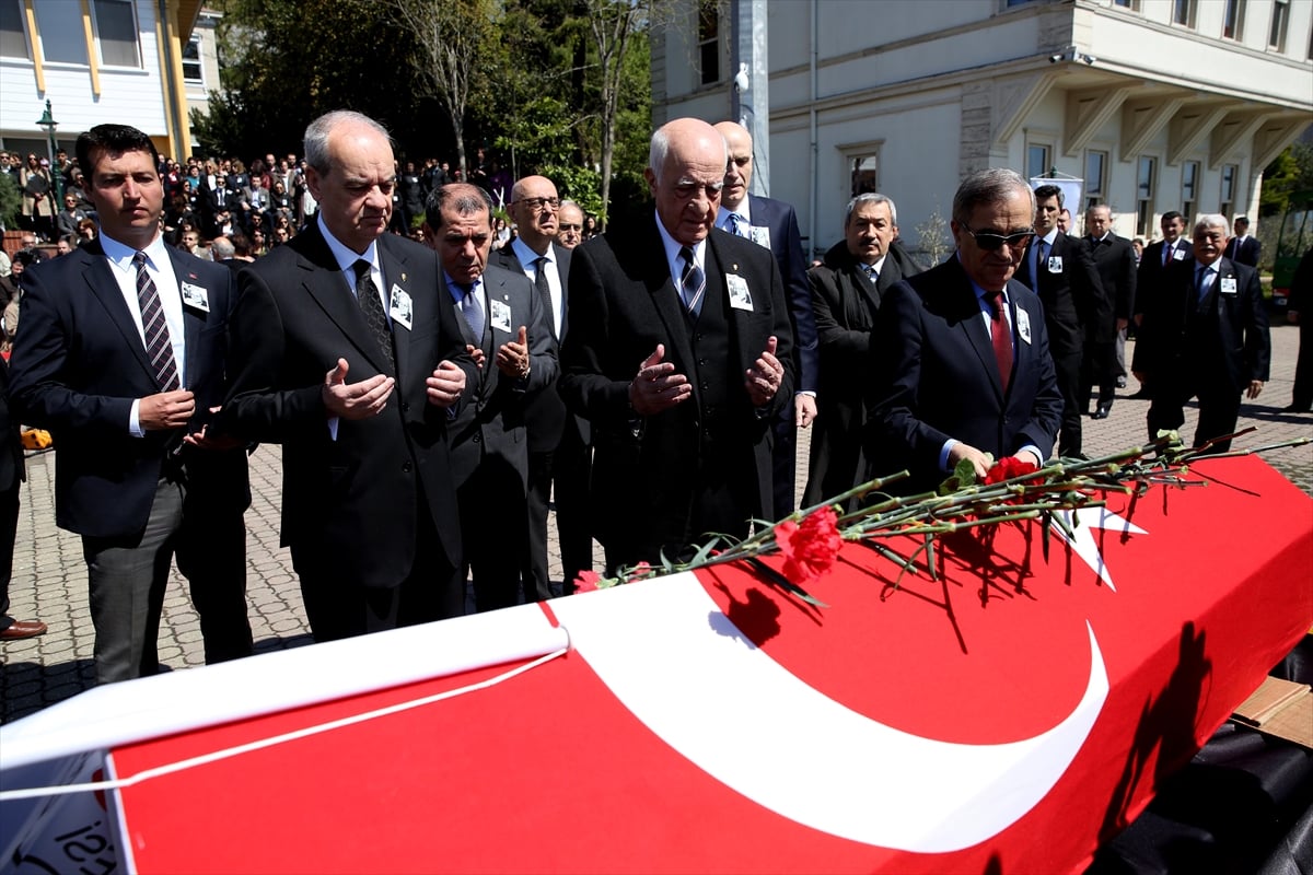 Erdoğan Teziç'e Galatasaray Üniversitesi'nde tören