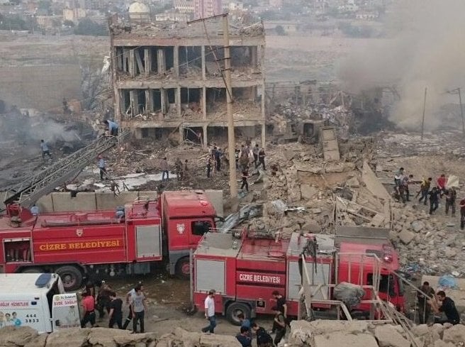 Cizre'de polis noktasında patlama