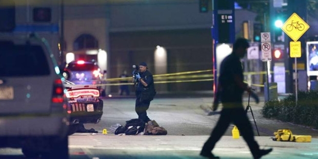 Amerika'da 5 polisi öldüren saldırgan robotla vuruldu