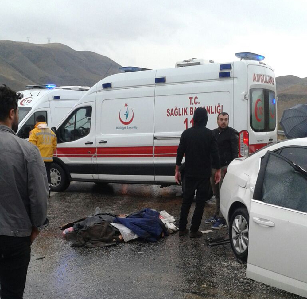 Van'da feci trafik kazası: 6 ölü