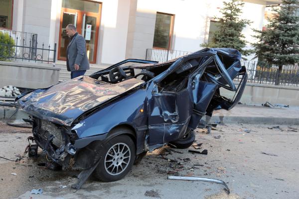 Ankara'da aşırı hız kazasında ortalık savaş alanına döndü