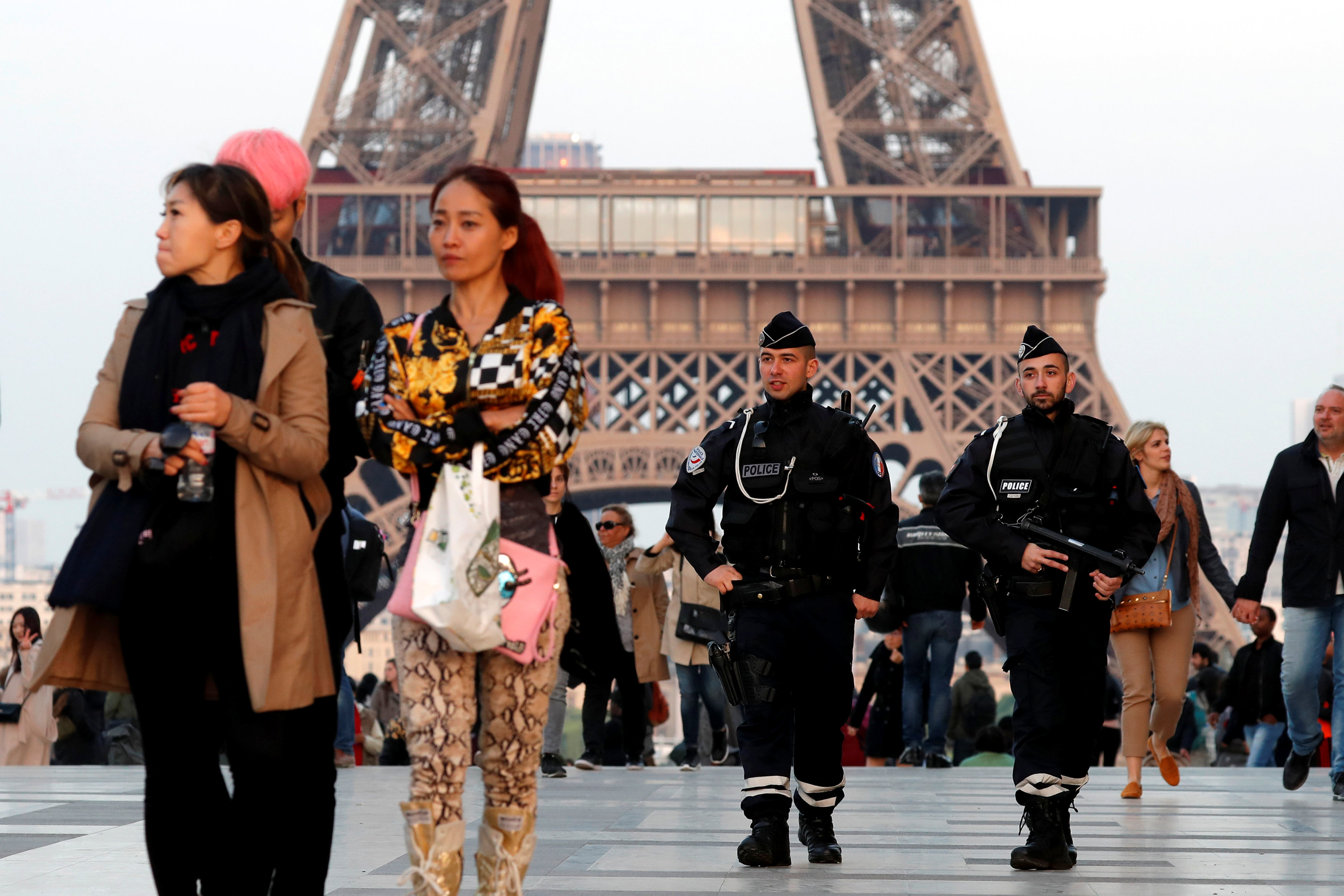 Fransa'da turizm dibi gördü