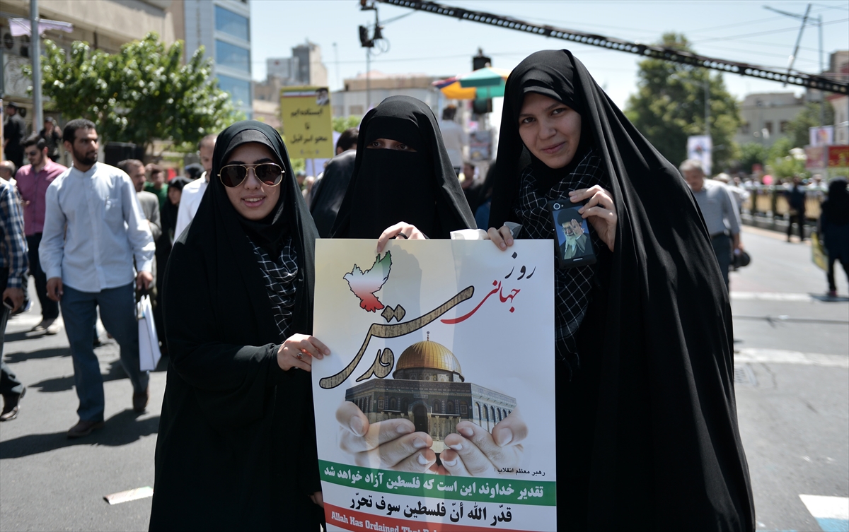 İran'da Dünya Kudüs Günü yürüyüşü