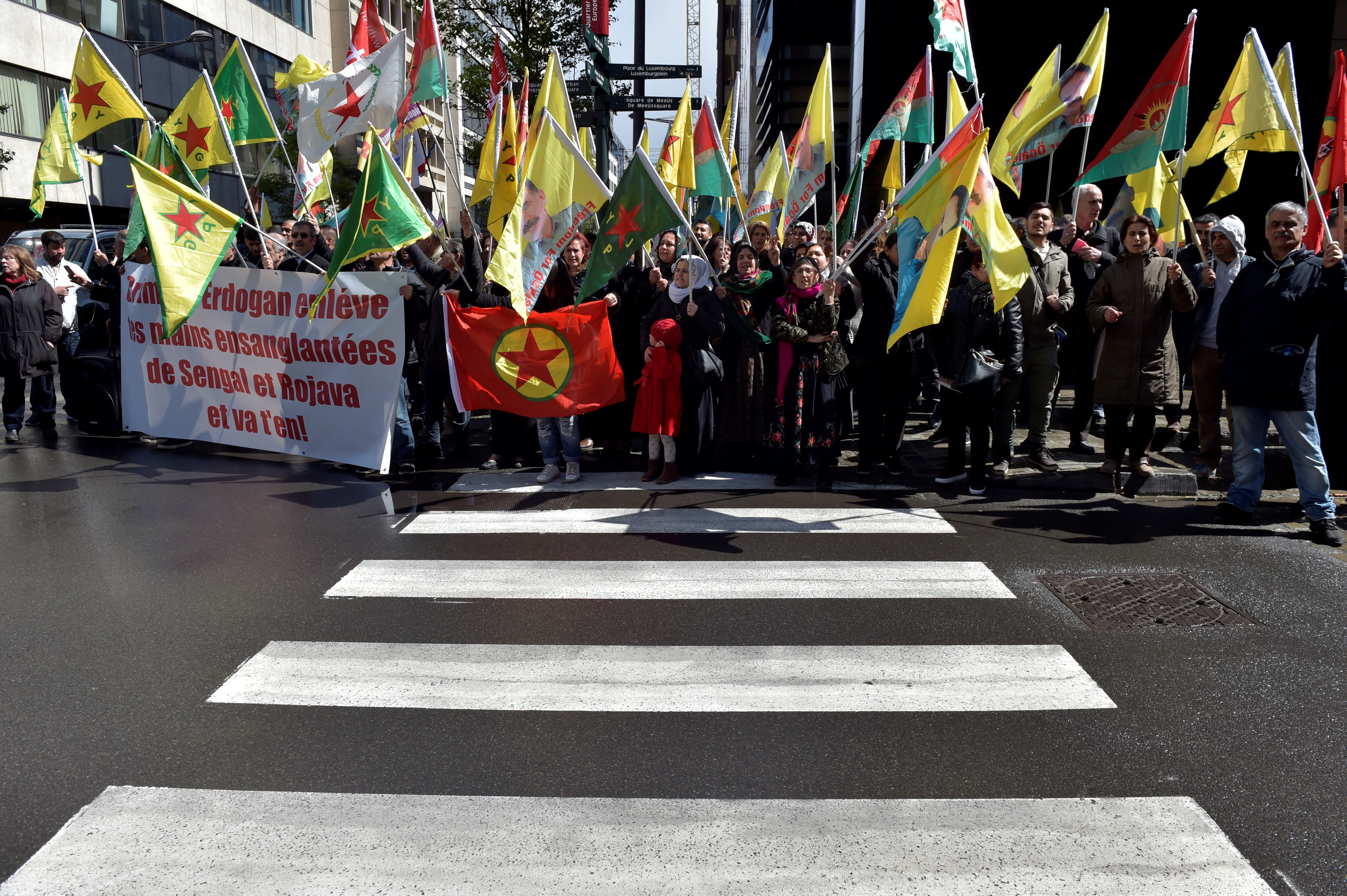 Belçika PKK'lıları korumaya devam ediyor