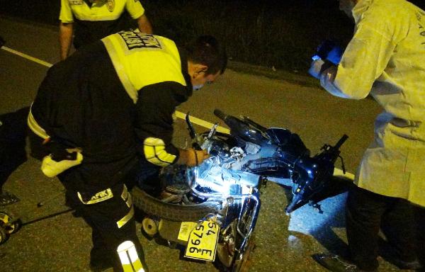 Adapazarı'nda otomobilin çarptığı motosikletli çift öldü