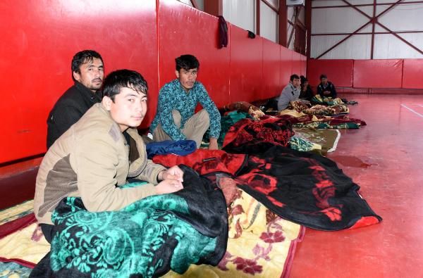 İran'dan Van'a gelen 150 Afgan kaçak otogarda fark edildi
