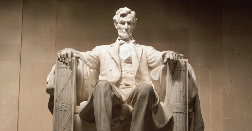ABD'de Abraham Lincoln heykeline saldırı