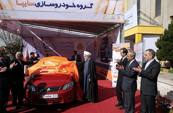İran'ın yeni otomobili tanıtıldı
