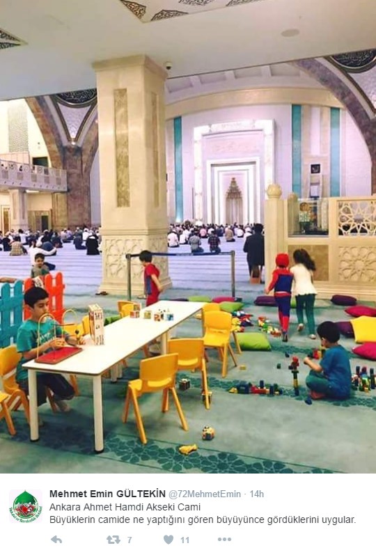 Camilerde çocuklar için oyun alanı uygulaması