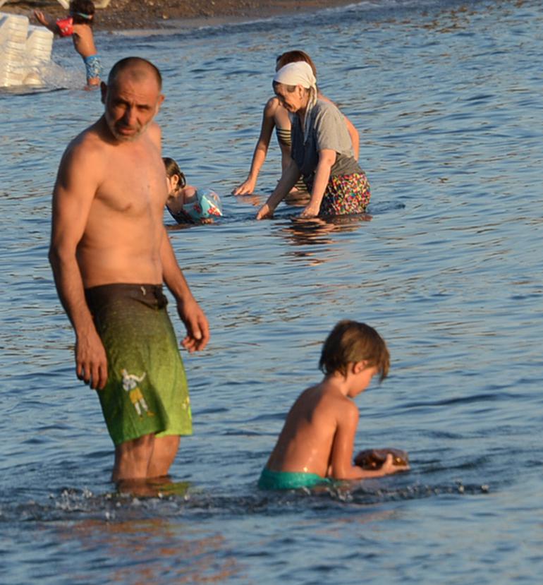 Gürkan Uygun halk plajında