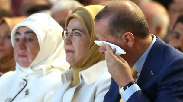 Erdoğan gözyaşlarına boğuldu